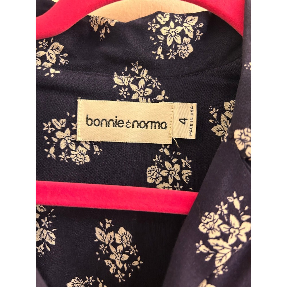 Bonnie & Norma Blouse Womens 4 Navy Blue Floral Button USA Retro, Cottagecore - Picture 5 of 6